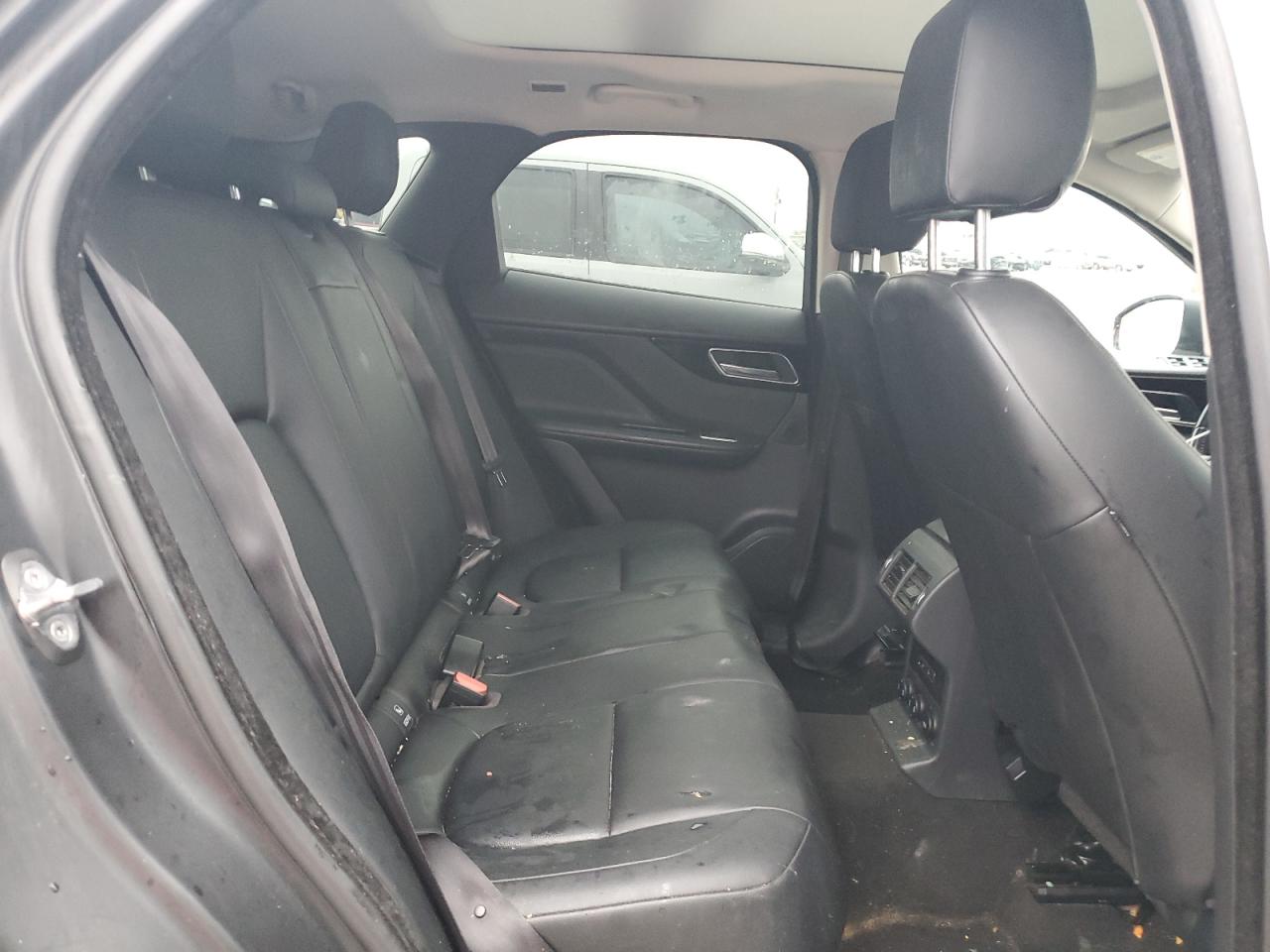 2017 Jaguar F-Pace VIN SADCJ2BV4HA062493 Copart auction photo, front end damage thumbnail 12