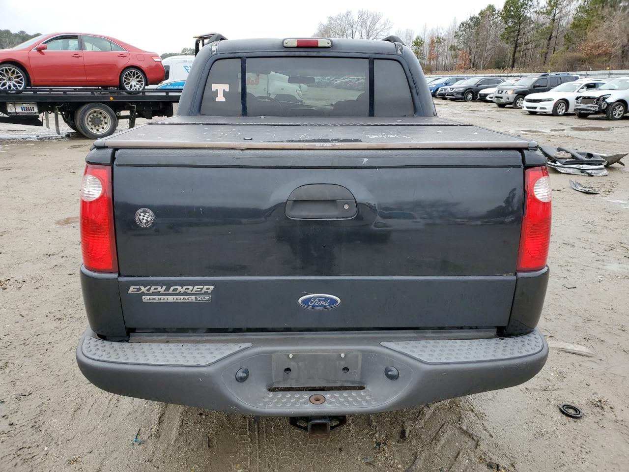 2005 Ford Explorer VIN 1FMZU67K65UA29195 Copart auction photo, minor dent/scratches damage thumbnail 6
