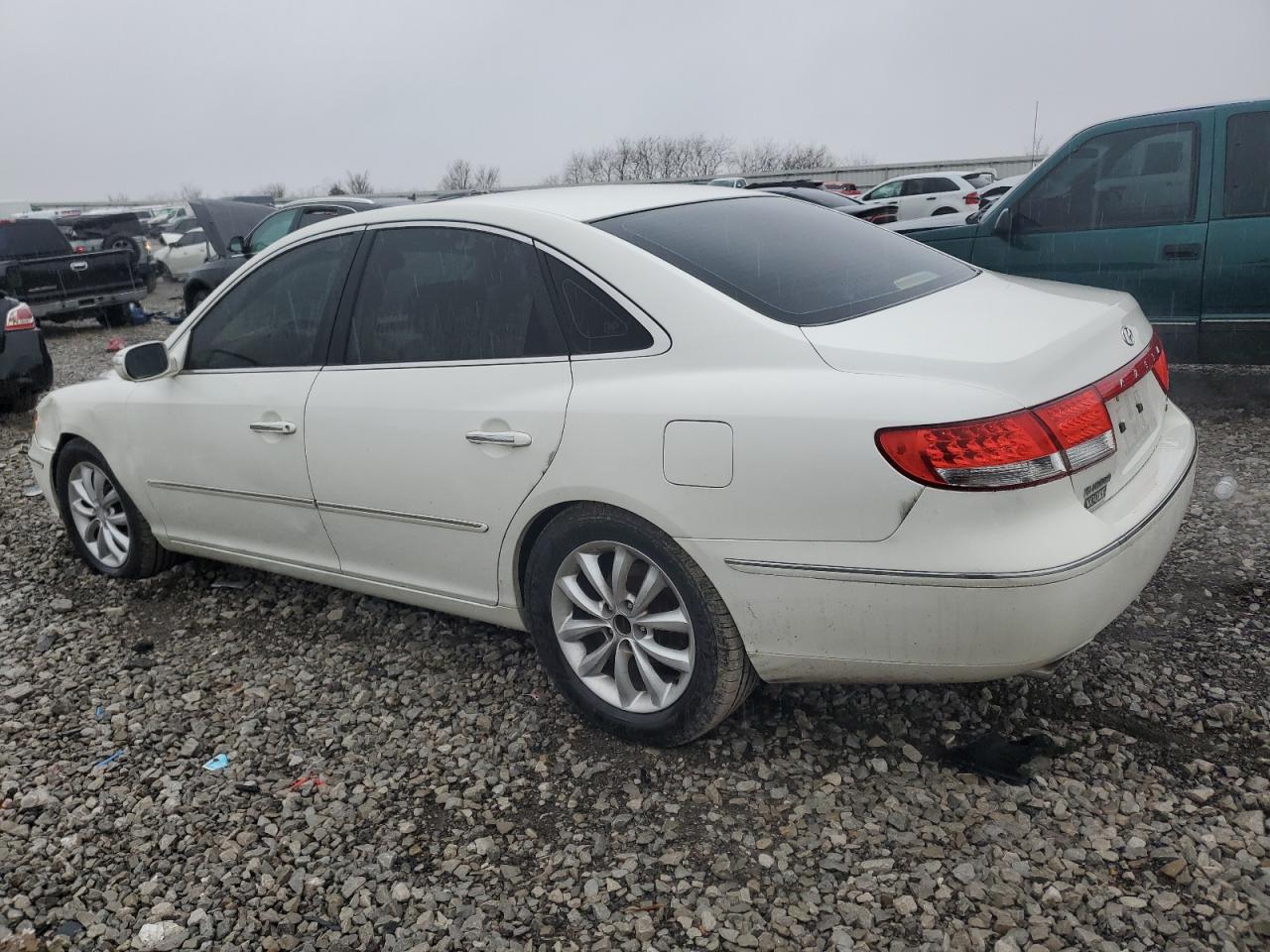 2007 Hyundai Azera VIN KMHFC46F47A171001 Copart auction photo, front end damage thumbnail 2