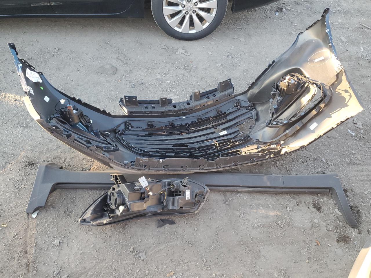 2020 Chevrolet Trax VIN 3GNCJRSB9LL112923 Copart auction photo, front end / minor dent/scratches damage thumbnail 13