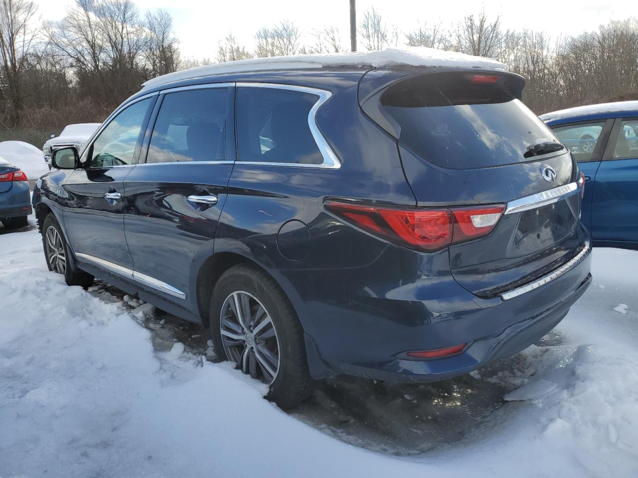 2016 Infiniti QX60 VIN 5N1AL0MM1GC515862 Copart auction photo, front end / minor dent/scratches damage thumbnail 2