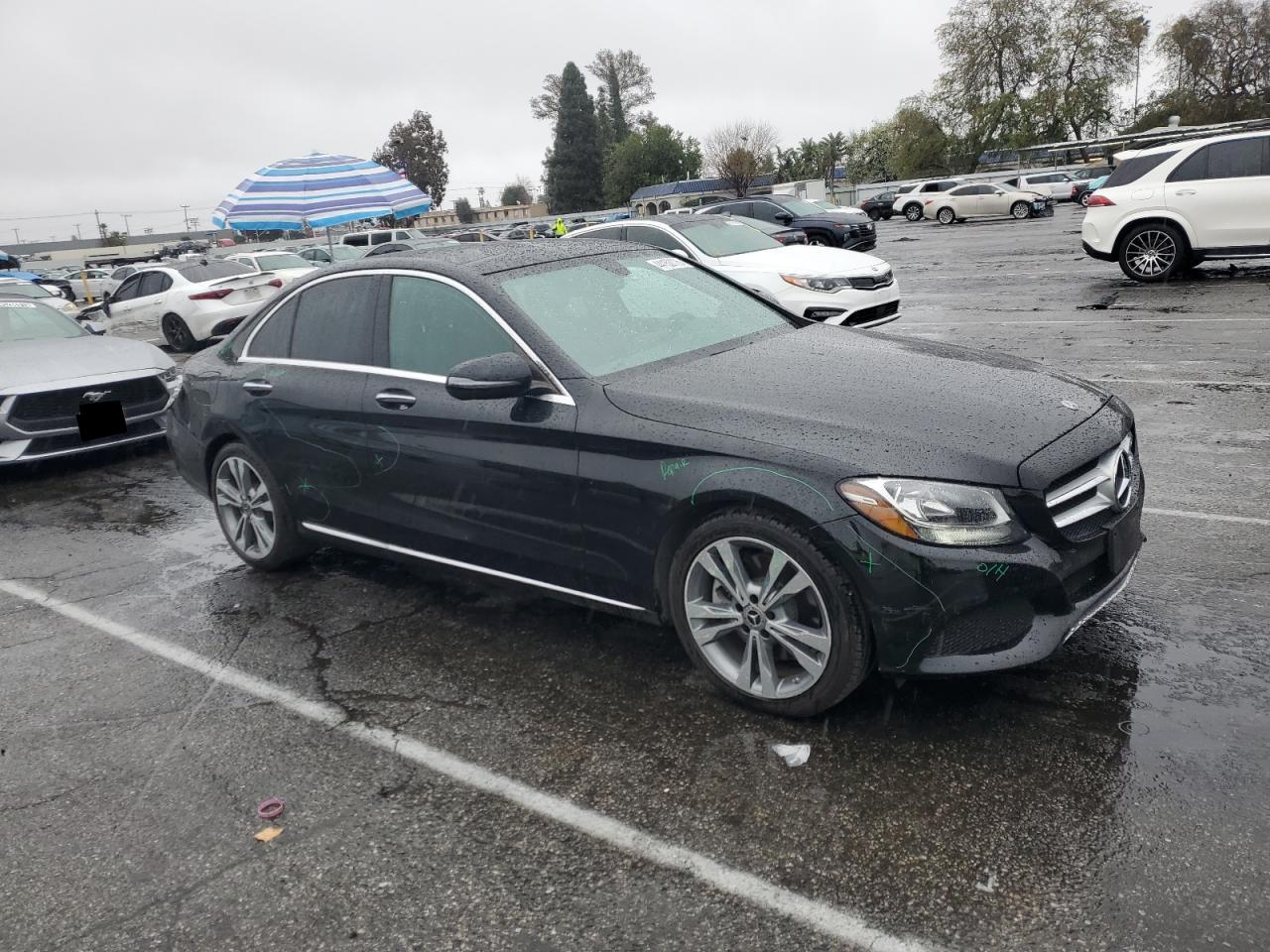2018 Mercedes-Benz C-klasse VIN 55SWF4JB4JU250634 Copart auction photo, side / minor dent/scratches damage thumbnail 4
