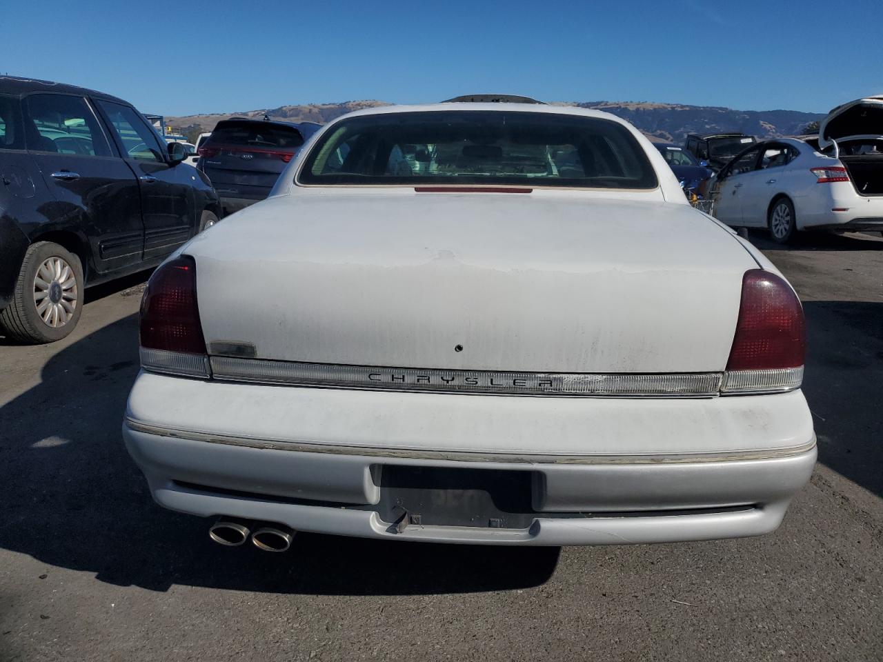 1994 Chrysler LHS VIN 2C3ED56F9RH225470 Copart auction photo, minor dent/scratches damage thumbnail 6