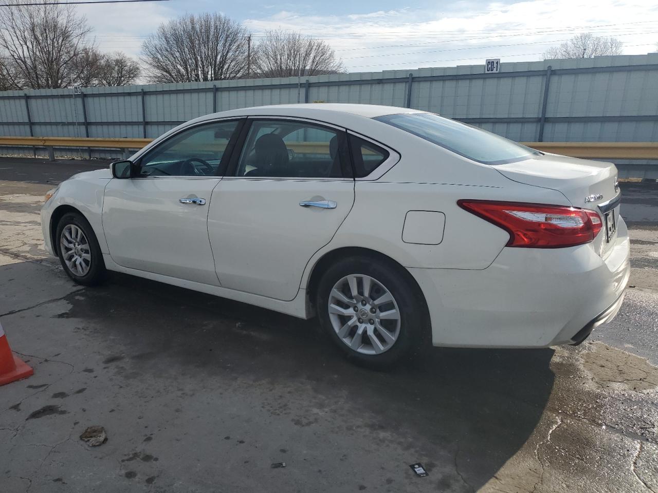 2016 Nissan Altima VIN 1N4AL3AP2GC164390 Copart auction photo, front end damage thumbnail 2