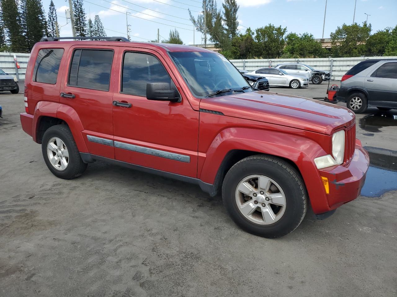 2009 Jeep Liberty (North America) VIN 1J8GN28K09W546995 Copart auction photo, side damage thumbnail 4
