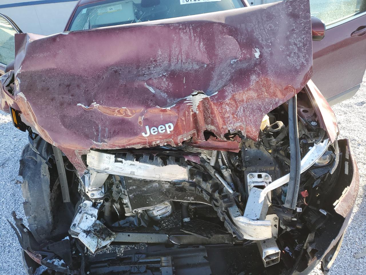 2019 Jeep Grand Cherokee VIN 1C4PJMLB6KD139304 Copart auction photo, front end damage thumbnail 13