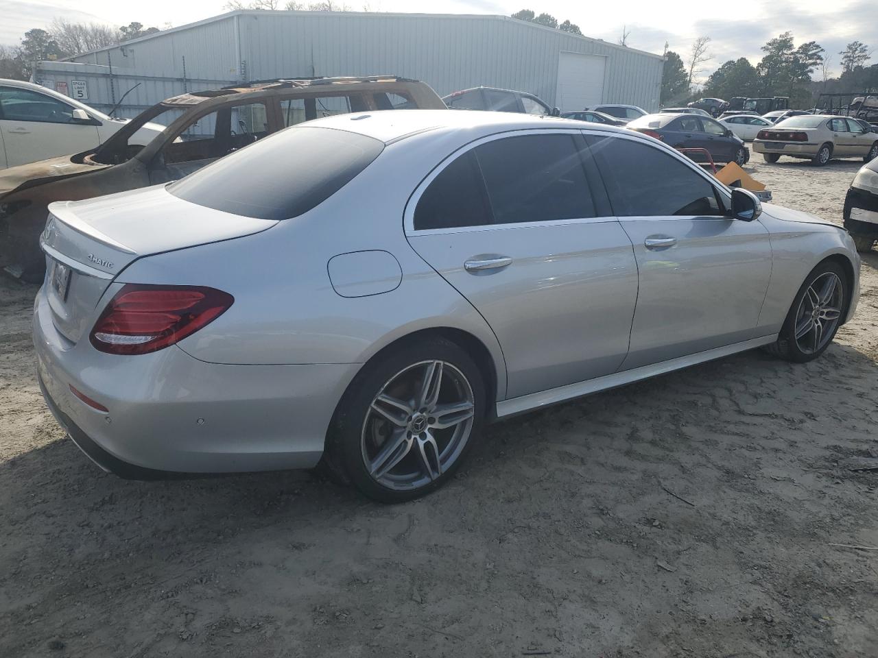 2017 Mercedes-Benz E-klasse VIN WDDZF4KB5HA239941 Copart auction photo, mechanical / minor dent/scratches damage thumbnail 3