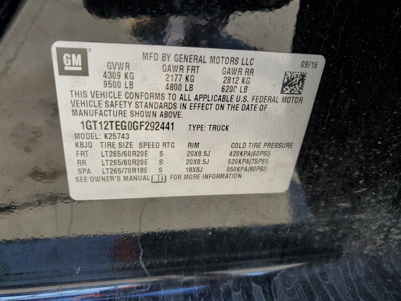 2016 GMC Sierra VIN 1GT12TEG0GF292441 Copart auction photo, front end / undercarriage damage thumbnail 12