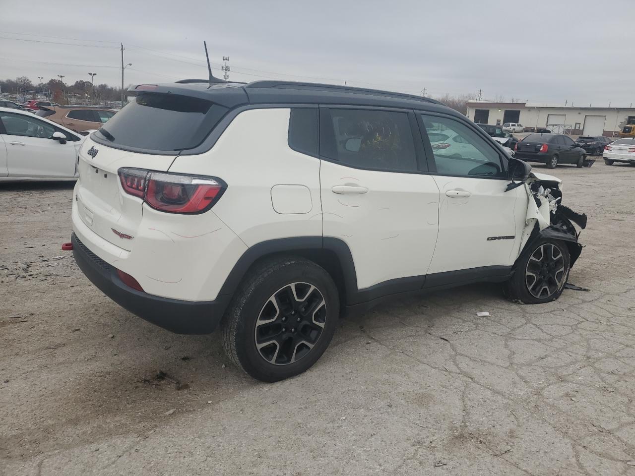 2019 Jeep Compass VIN 3C4NJDDBXKT702807 Copart auction photo, side damage thumbnail 3