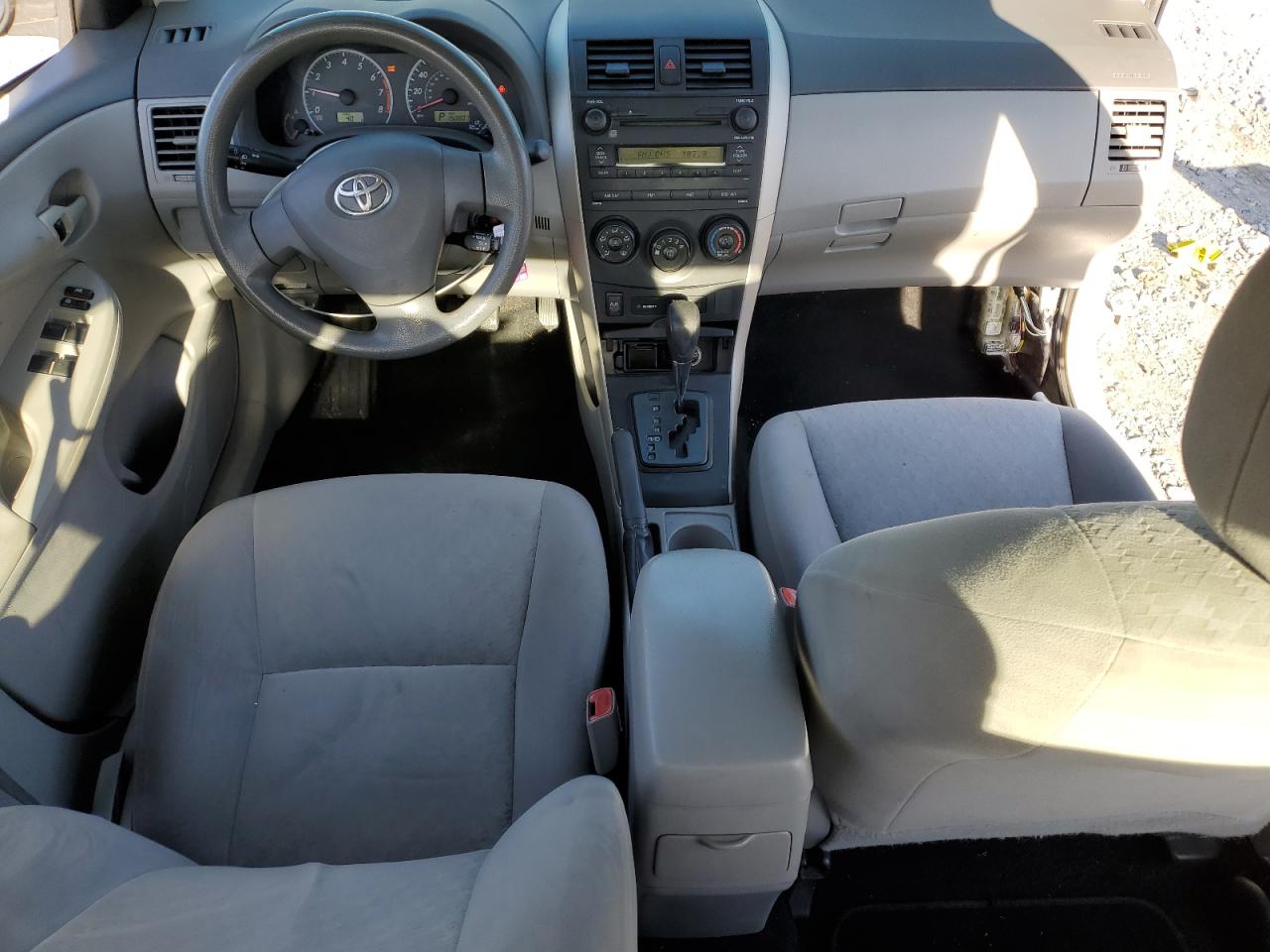 2009 Toyota Corolla VIN 2T1BU40E19C181063 Copart auction photo, side / front end damage thumbnail 8