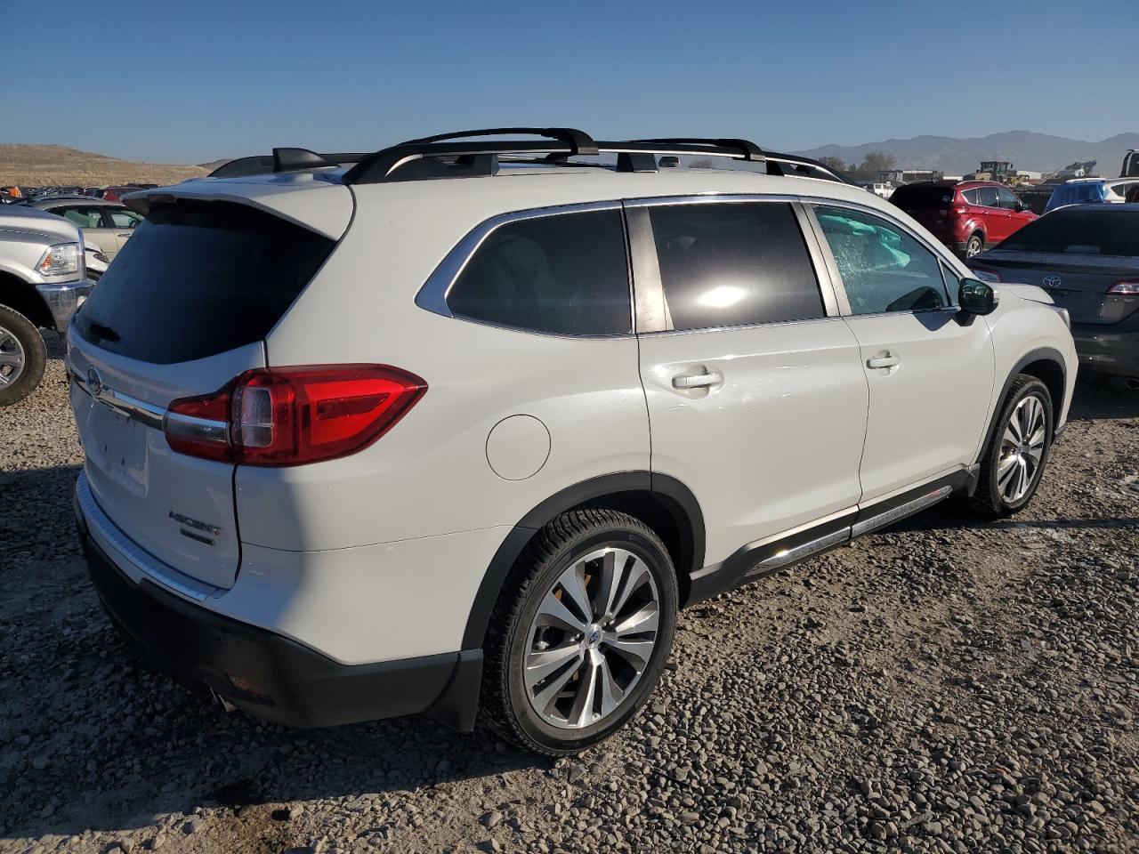 2021 Subaru Ascent VIN 4S4WMAPDXM3426355 Copart auction photo, front end damage thumbnail 3