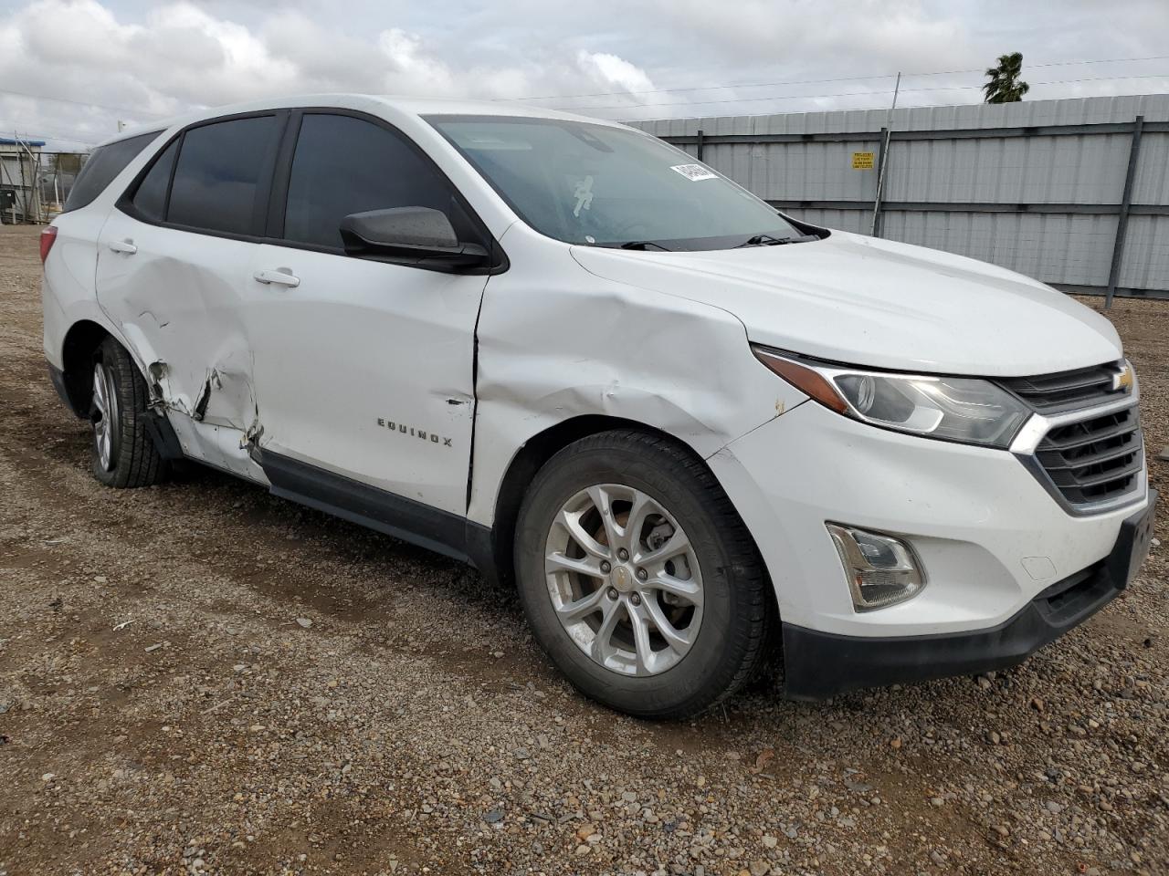 2020 Chevrolet Equinox VIN 2GNAXHEV3L6189068 Copart auction photo, all over damage thumbnail 4