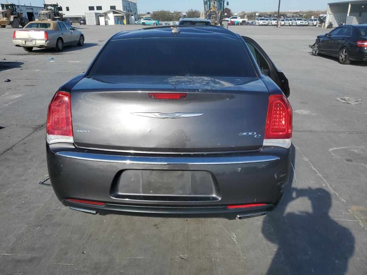 2017 Chrysler 300 VIN 2C3CCAKG0HH565655 Copart auction photo, front end / side damage thumbnail 6