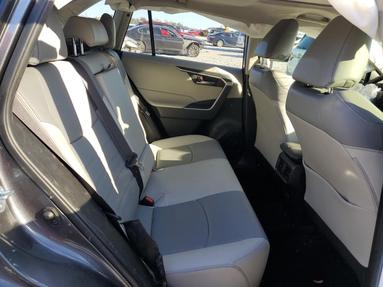 2019 Toyota RAV 4 VIN JTMC1RFV6KD514660 Copart auction photo, front end / side damage thumbnail 11