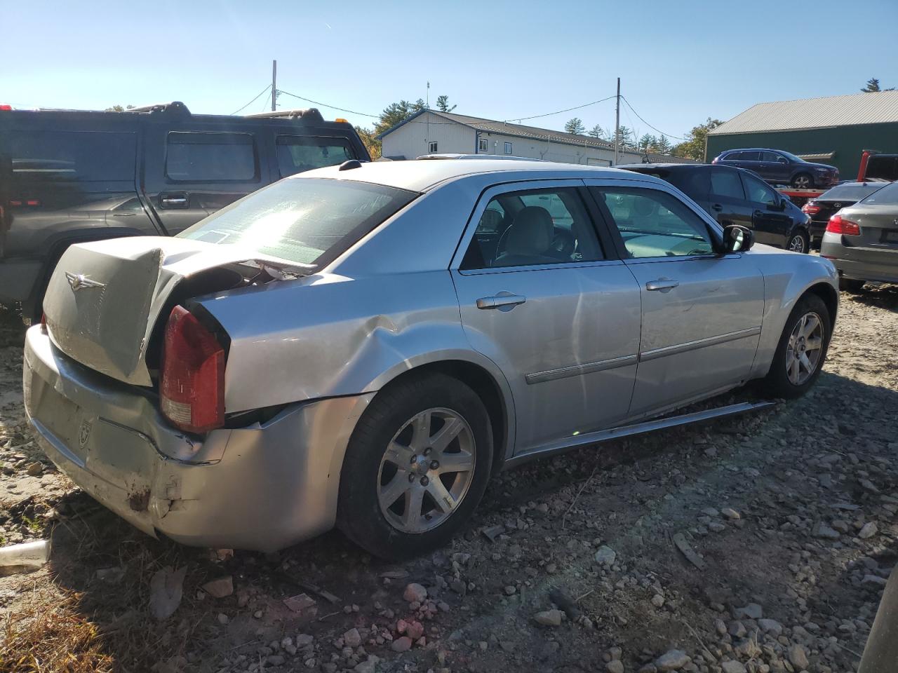 2006 Chrysler 300 VIN 2C3LA53G76H189772 Copart auction photo, rear end / minor dent/scratches damage thumbnail 3