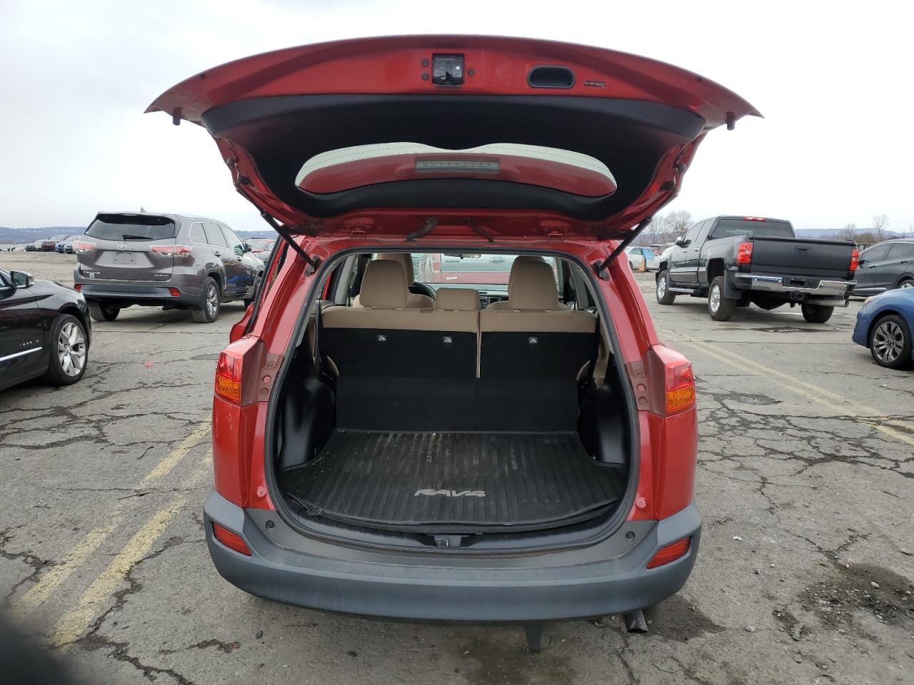 2013 Toyota RAV 4 VIN 2T3BFREV8DW039226 Copart auction photo, side / rear end damage thumbnail 6