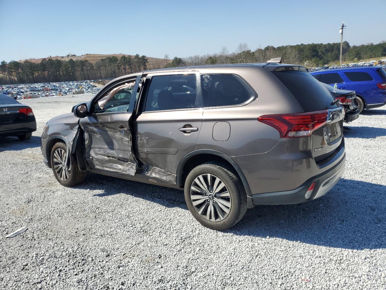 2019 Mitsubishi Outlander VIN JA4AD2A30KZ055621 Copart auction photo, side / front end damage thumbnail 2