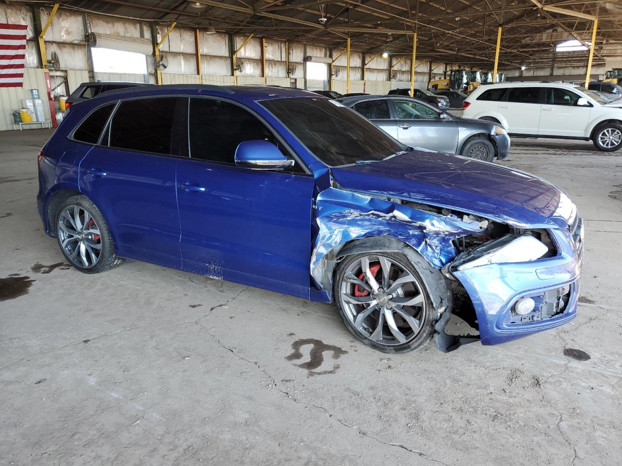 2016 Audi SQ5 VIN WA1VCBFP9GA014751 Copart auction photo, front end / minor dent/scratches damage thumbnail 4