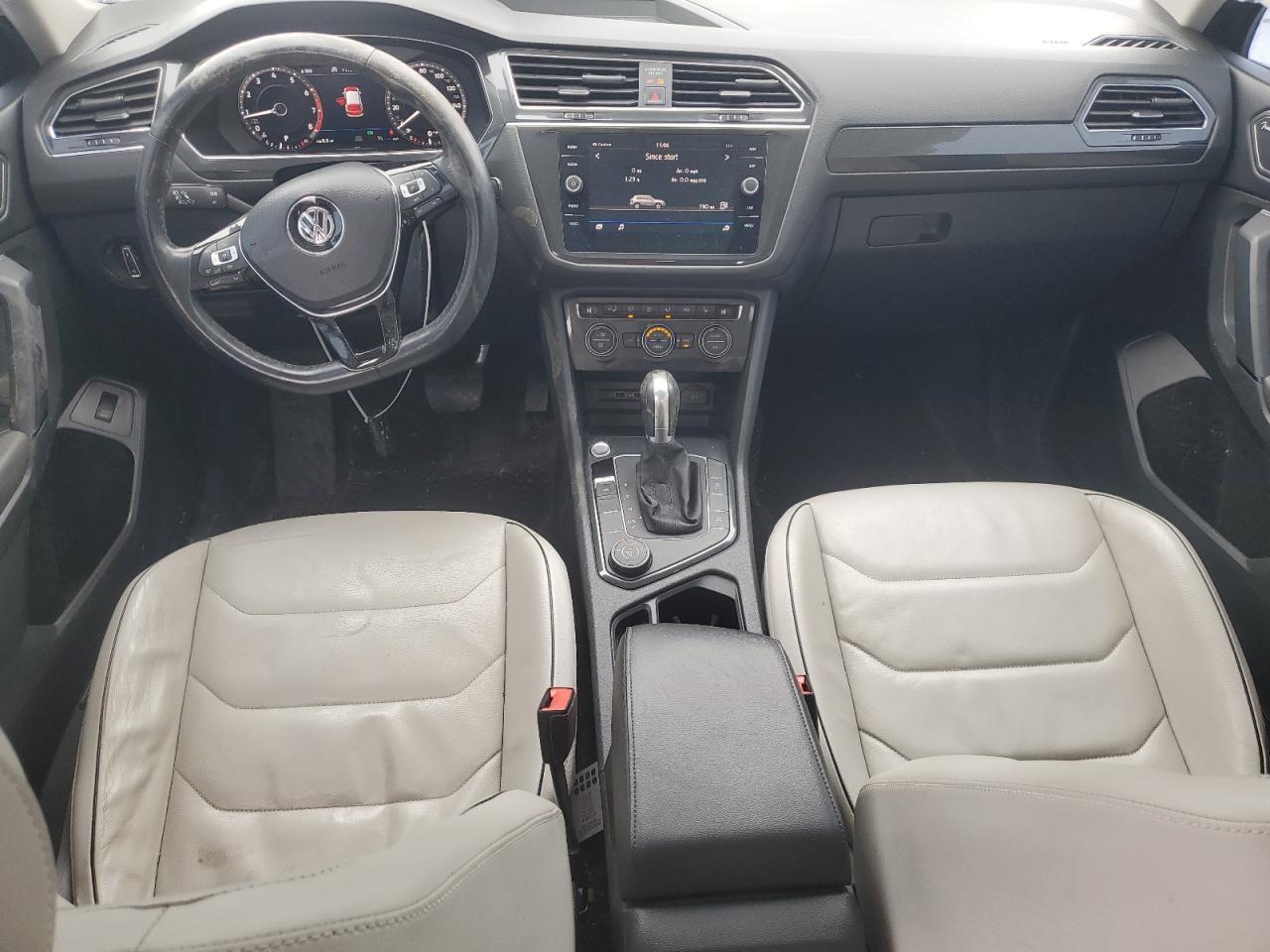 2019 Volkswagen Tiguan VIN 3VV4B7AX4KM008958 Copart auction photo, rear end / front end damage thumbnail 8