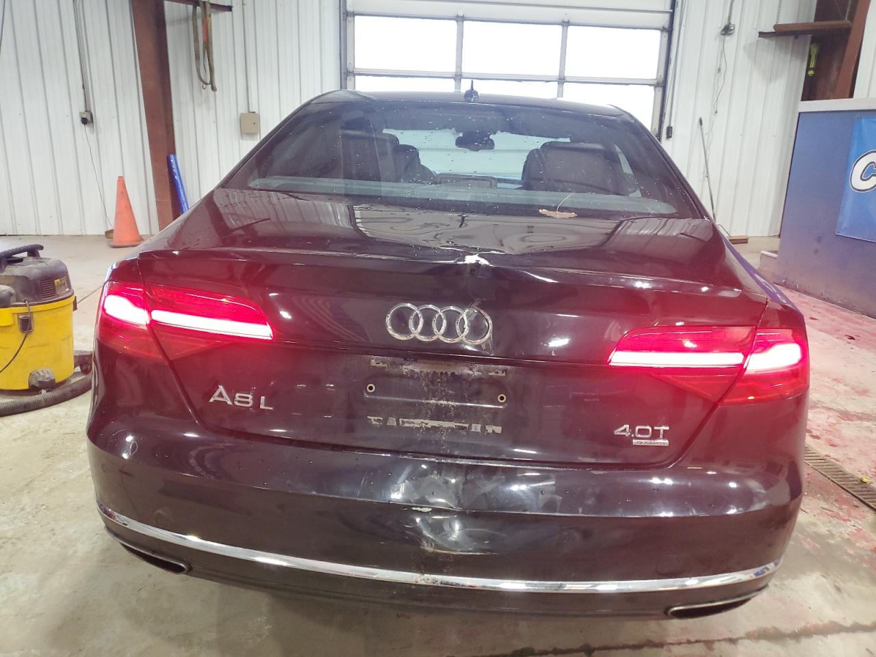 2015 Audi A8 VIN WAU32AFD3FN036507 Copart auction photo, rear end / minor dent/scratches damage thumbnail 6
