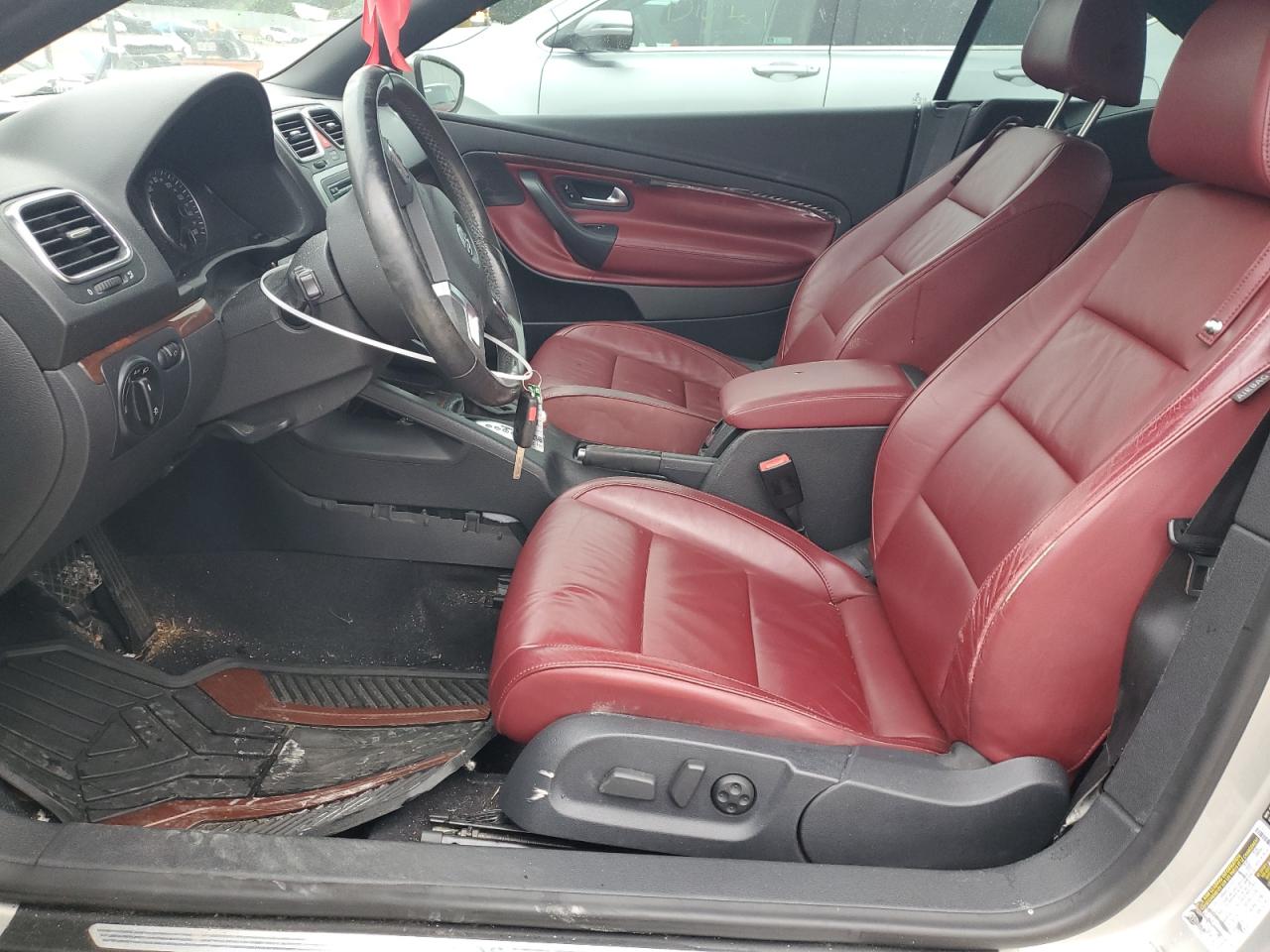 2010 Volkswagen Eos VIN WVWFA7AH9AV013371 Copart auction photo, front end damage thumbnail 7