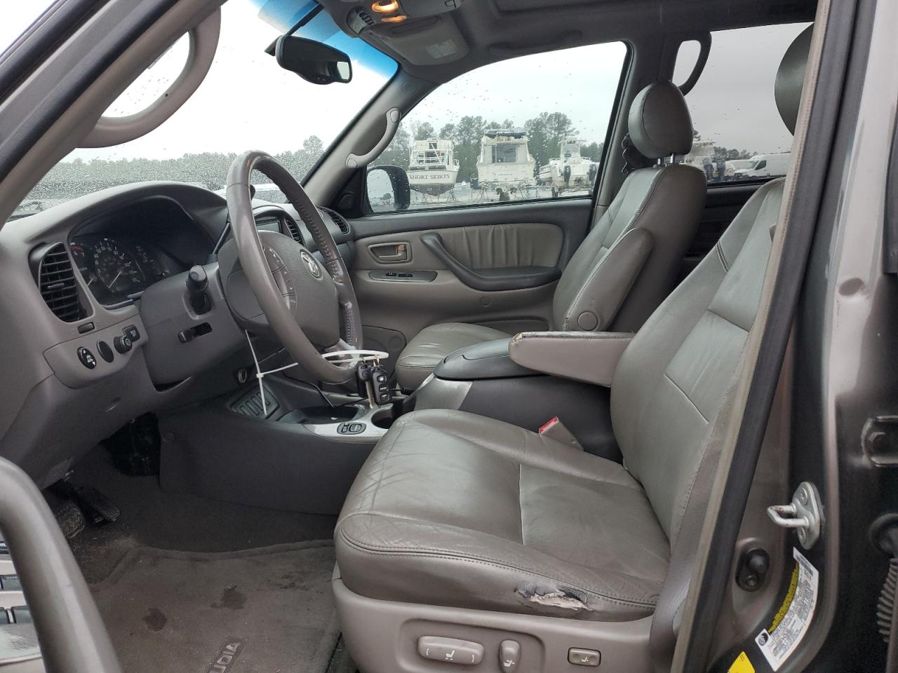 2005 Toyota Sequoia VIN 5TDBT48A95S250457 Copart auction photo, front end damage thumbnail 7