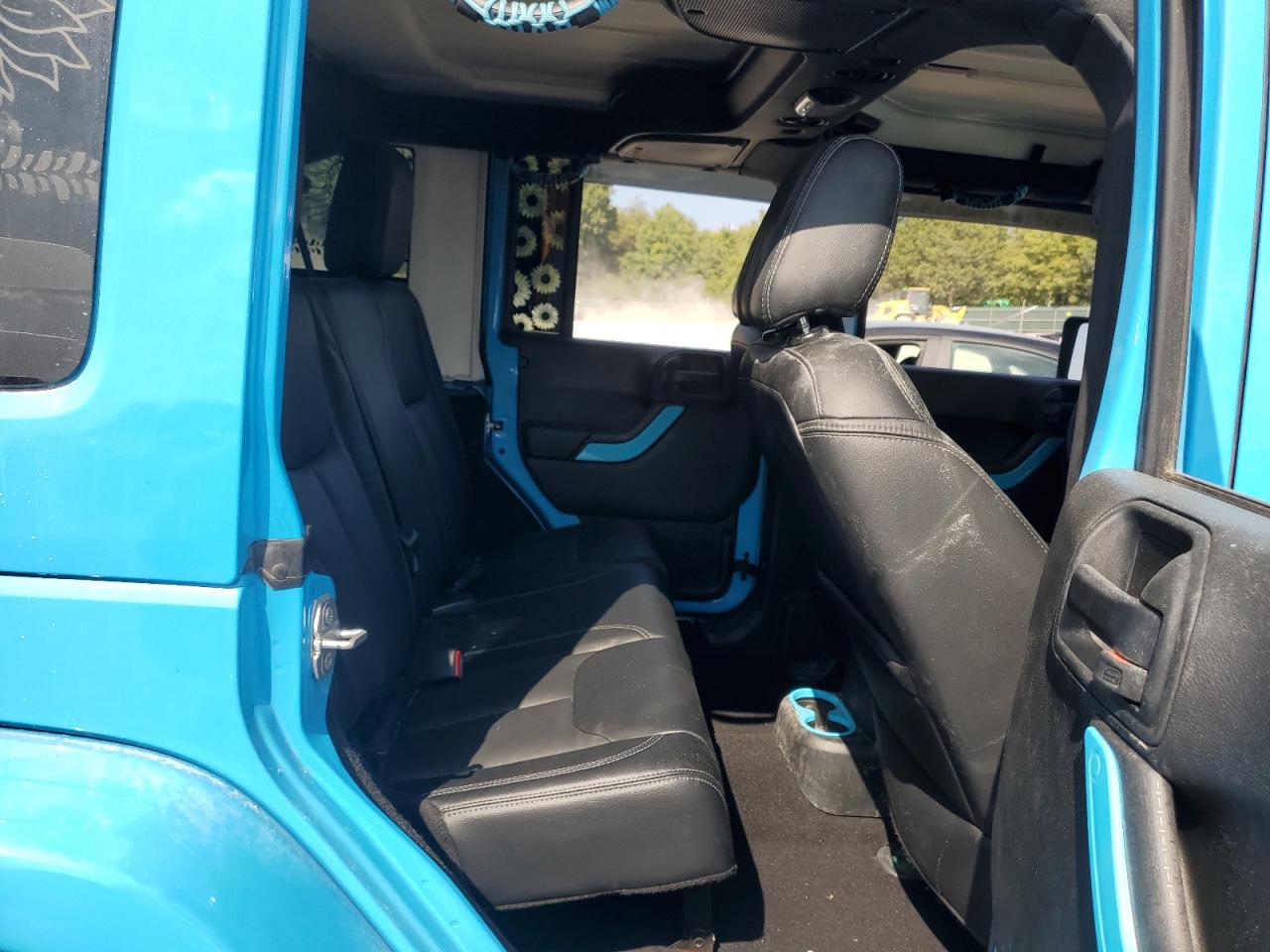 2018 Jeep Wrangler VIN 1C4BJWEG8JL882906 Copart auction photo, burn / minor dent/scratches damage thumbnail 12
