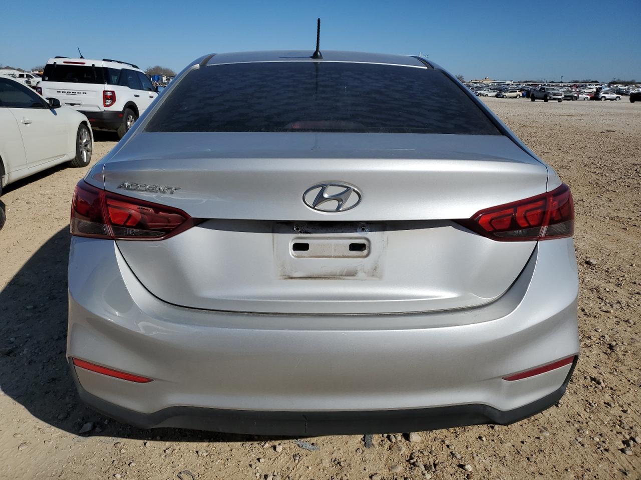 2018 Hyundai Accent VIN 3KPC24A39JE018514 Copart auction photo, front end / minor dent/scratches damage thumbnail 6