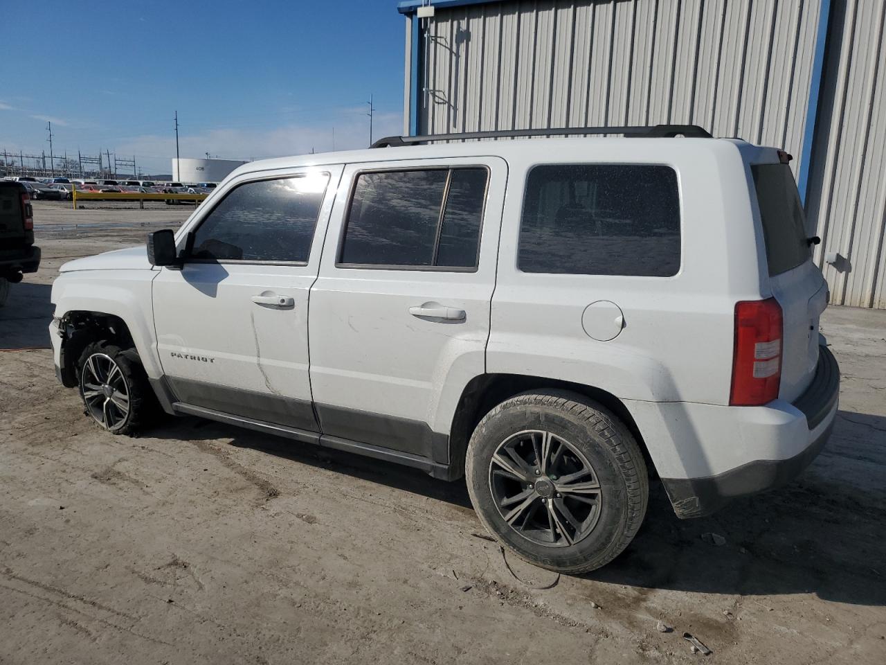 2014 Jeep Liberty (Patriot) VIN 1C4NJPBA6ED534590 Copart auction photo, front end / minor dent/scratches damage thumbnail 2