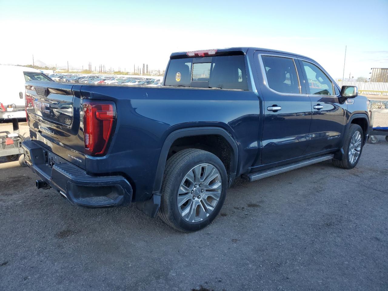 2021 GMC Sierra VIN 3GTU9FEL4MG129826 Copart auction photo, vandalism / front end damage thumbnail 3