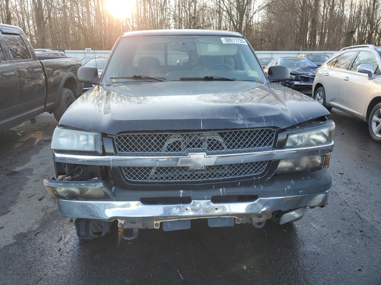 2004 Chevrolet Silverado VIN 2GCEC19T541419133 Copart auction photo, front end damage thumbnail 5