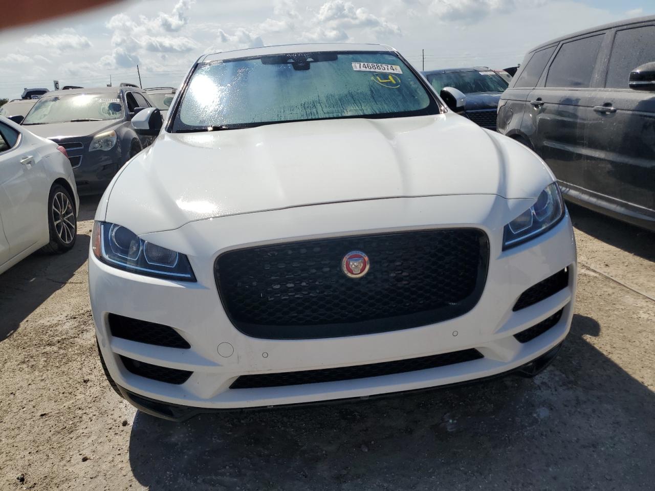 2020 Jaguar F-Pace VIN SADCJ2FX5LA645742 Copart auction photo, water/flood damage thumbnail 5