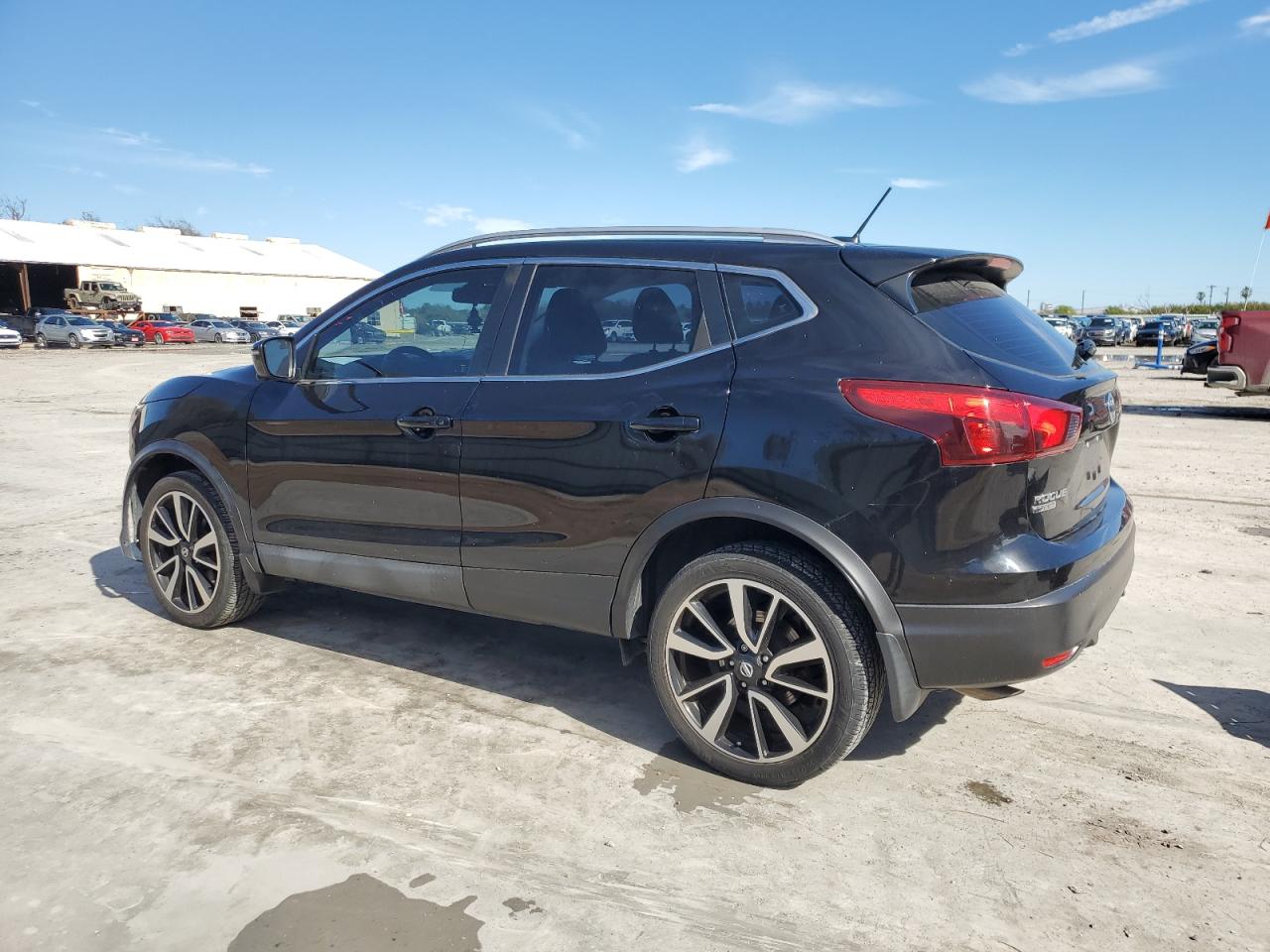 2018 Nissan Rogue VIN JN1BJ1CP0JW102811 Copart auction photo, front end / minor dent/scratches damage thumbnail 2