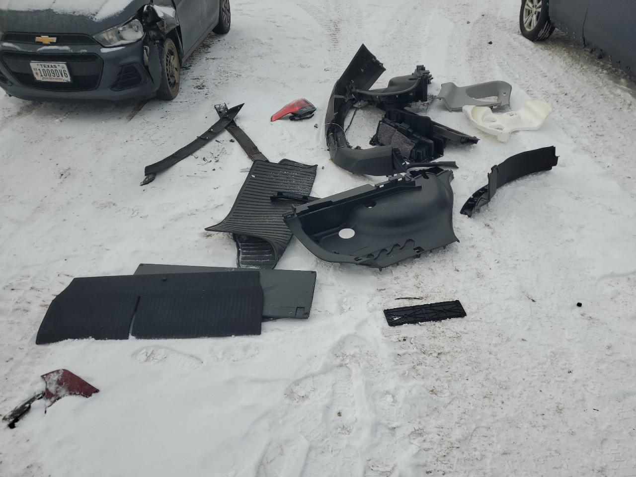 2018 Toyota RAV 4 VIN JTMBFREV1JJ230805 Copart auction photo, rear end damage thumbnail 13