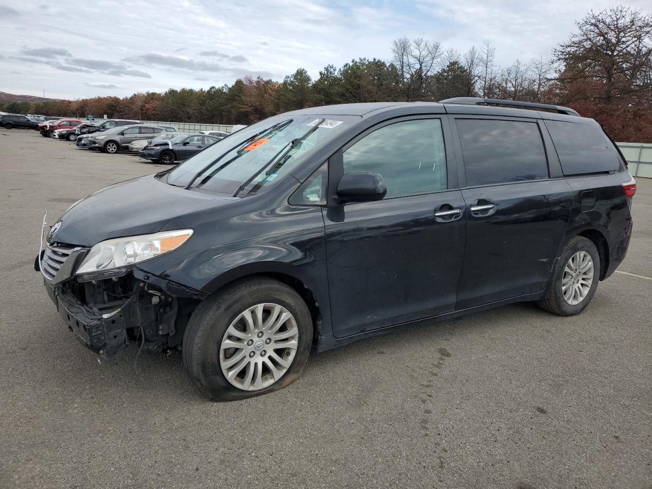 2017 Toyota Sienna VIN 5TDYZ3DC8HS888892