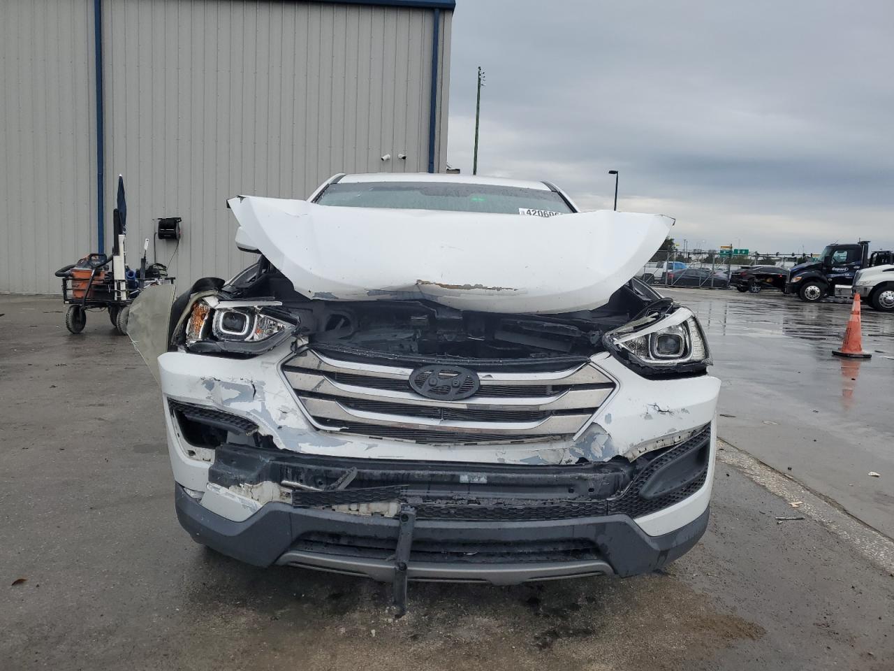 2015 Hyundai Santa Fe VIN 5XYZT3LB5FG294267 Copart auction photo, front end damage thumbnail 5