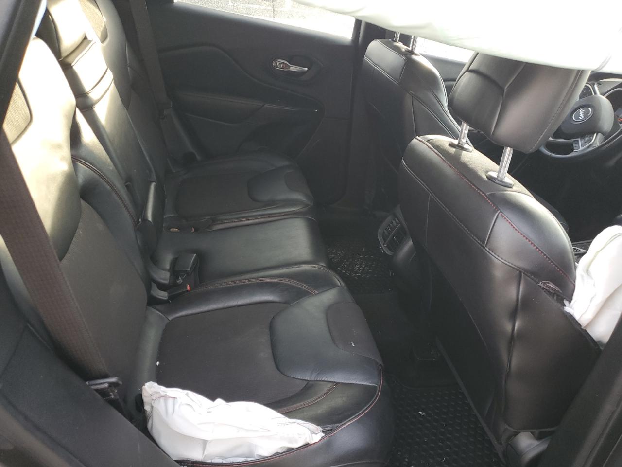 2015 Jeep Cherokee VIN 1C4PJMBSXFW623939 Copart auction photo, front end / undercarriage damage thumbnail 11
