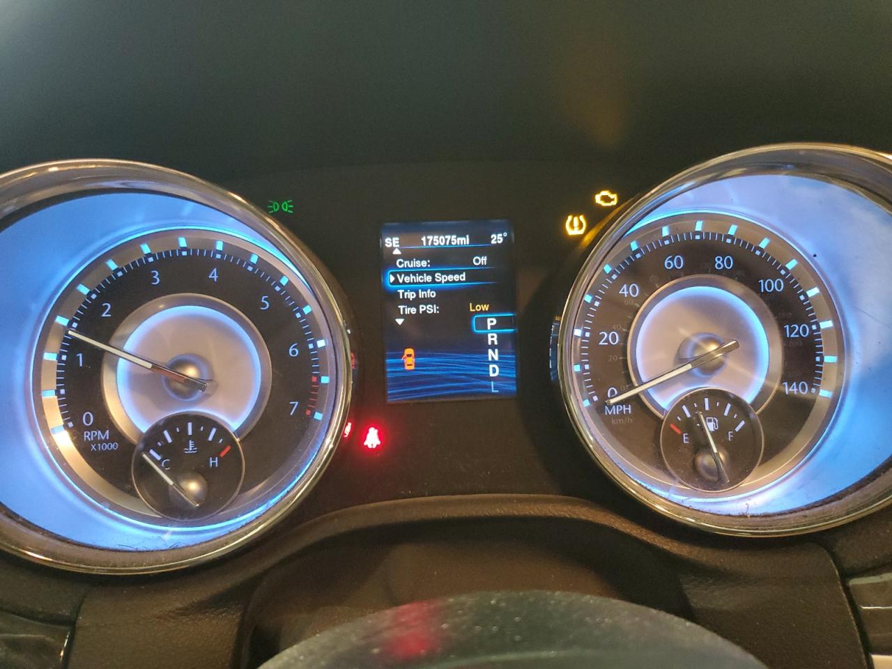 2014 Chrysler 300 VIN 2C3CCARG3EH139105 Copart auction photo, rear end / front end damage thumbnail 9