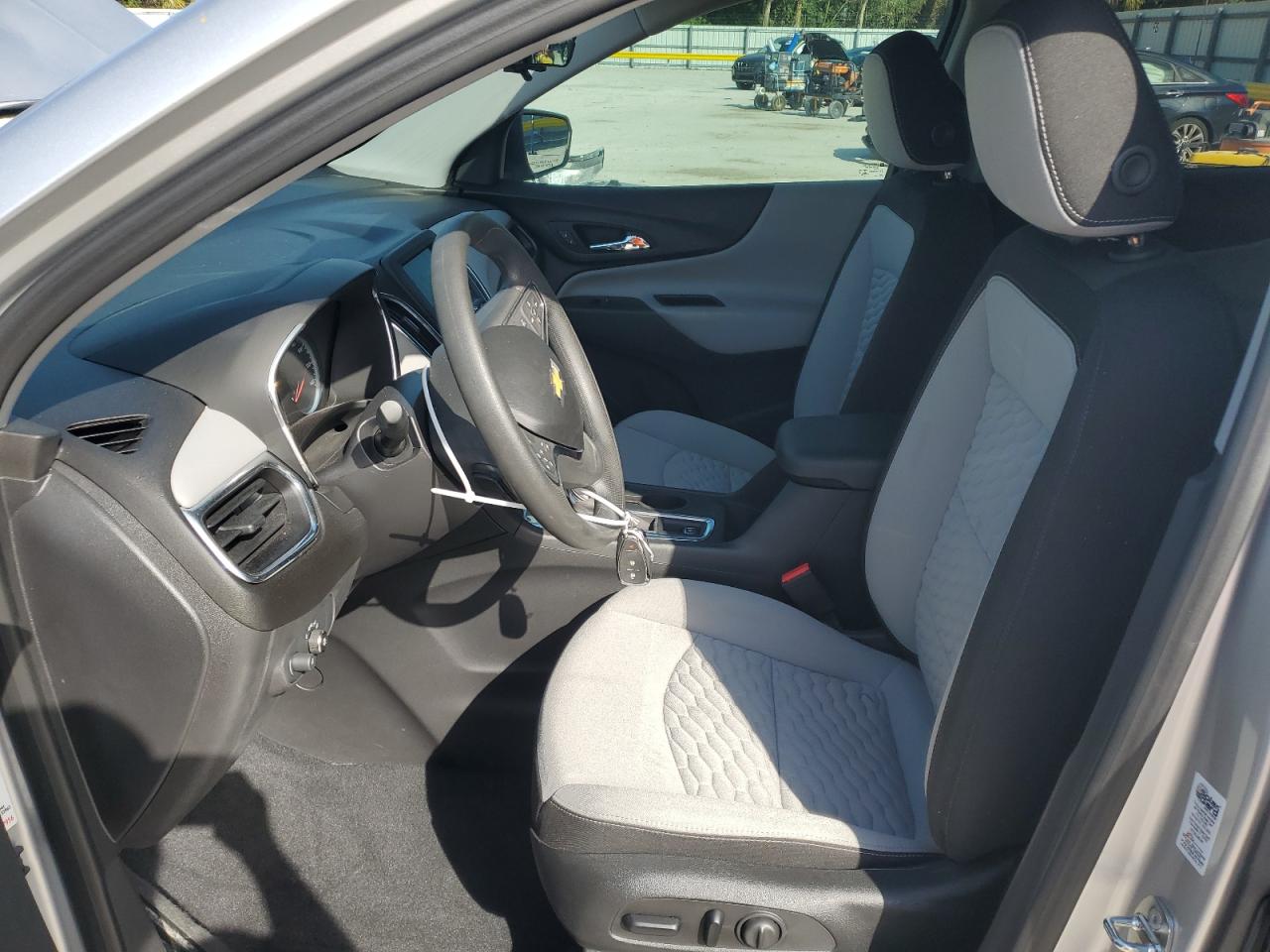 2020 Chevrolet Equinox VIN 3GNAXHEV3LS709920 Copart auction photo, front end / rear end damage thumbnail 7