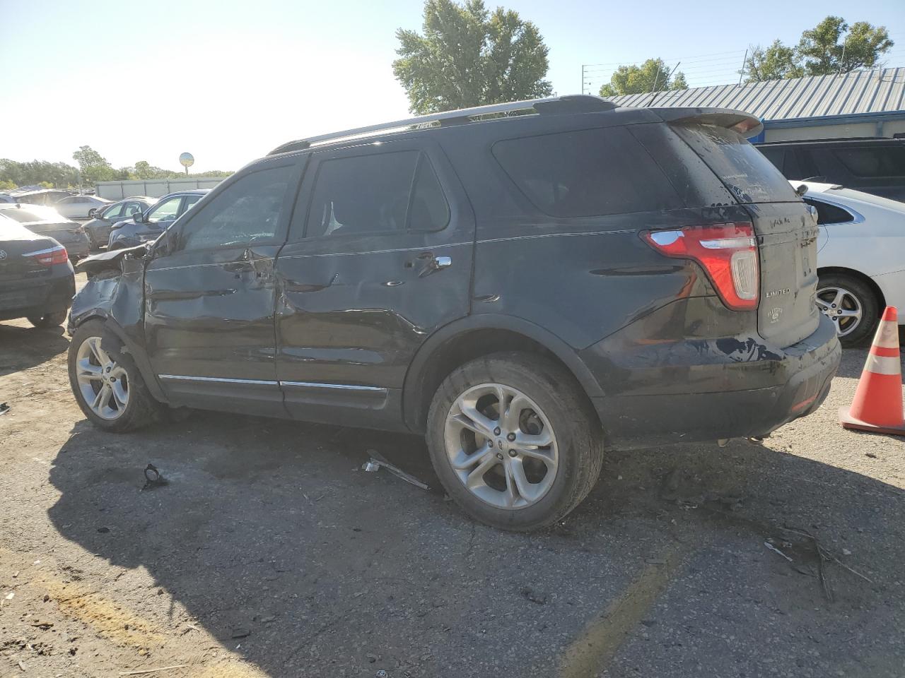 2015 Ford Explorer VIN 1FM5K8F80FGB98411 Copart auction photo, front end / rollover damage thumbnail 2