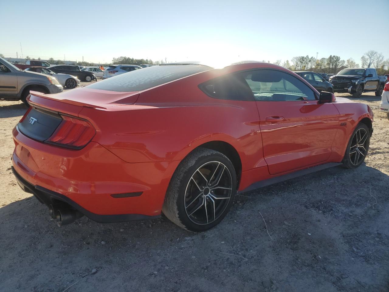2018 Ford Mustang VIN 1FA6P8CFXJ5178562 Copart auction photo, front end / side damage thumbnail 3