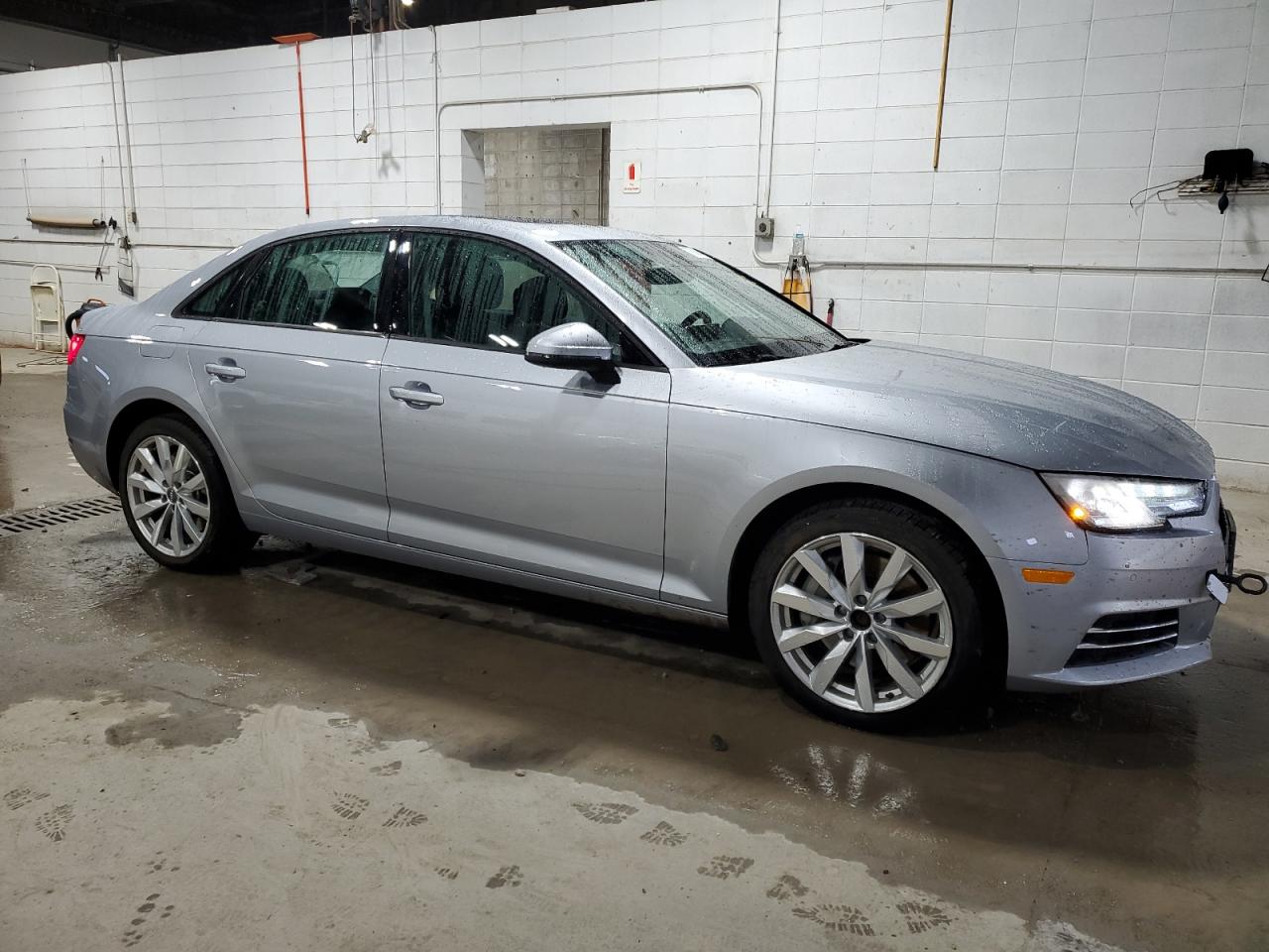 2017 Audi A4 VIN WAUANAF42HN002608 Copart auction photo, front end damage thumbnail 4
