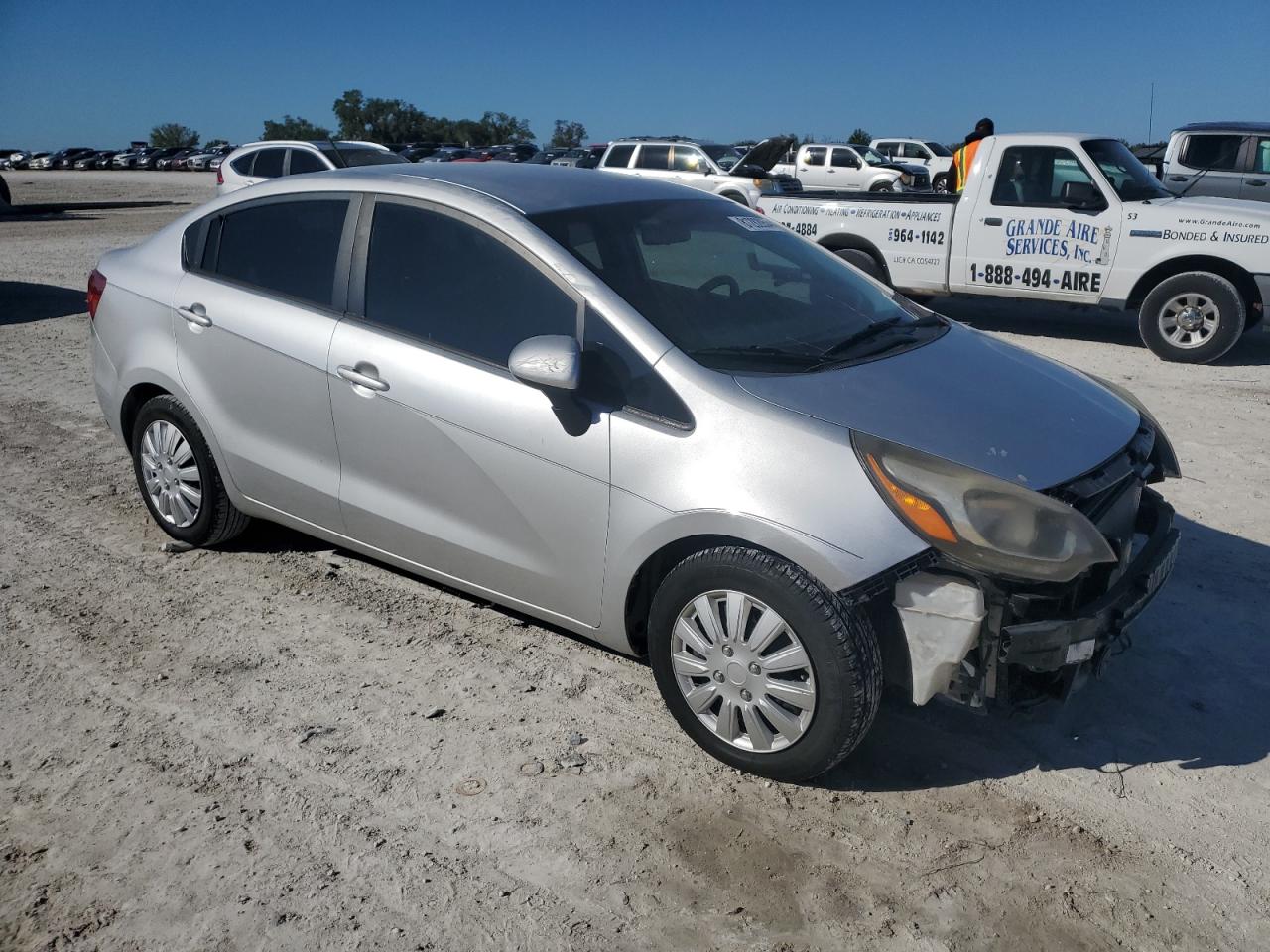 2013 KIA Rio VIN KNADN4A33D6295761 Copart auction photo, front end damage thumbnail 4
