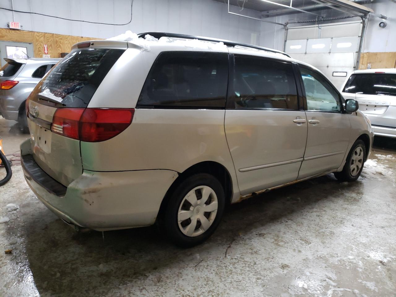 2004 Toyota Sienna VIN 5TDZA23C64S188628 Copart auction photo, front end / minor dent/scratches damage thumbnail 3