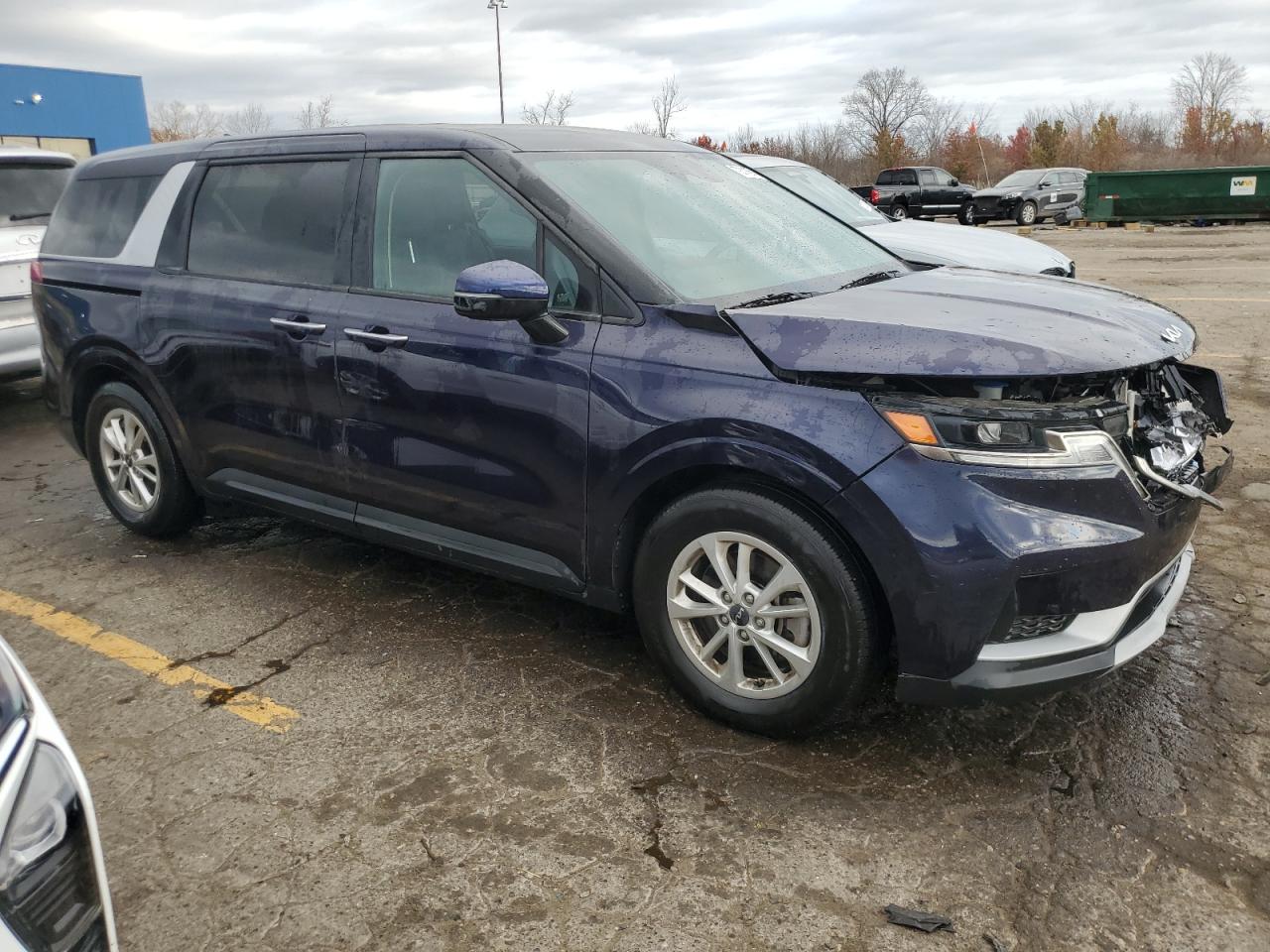 2023 KIA Carnival VIN KNDNB4H34P6259619 Copart auction photo, front end damage thumbnail 4