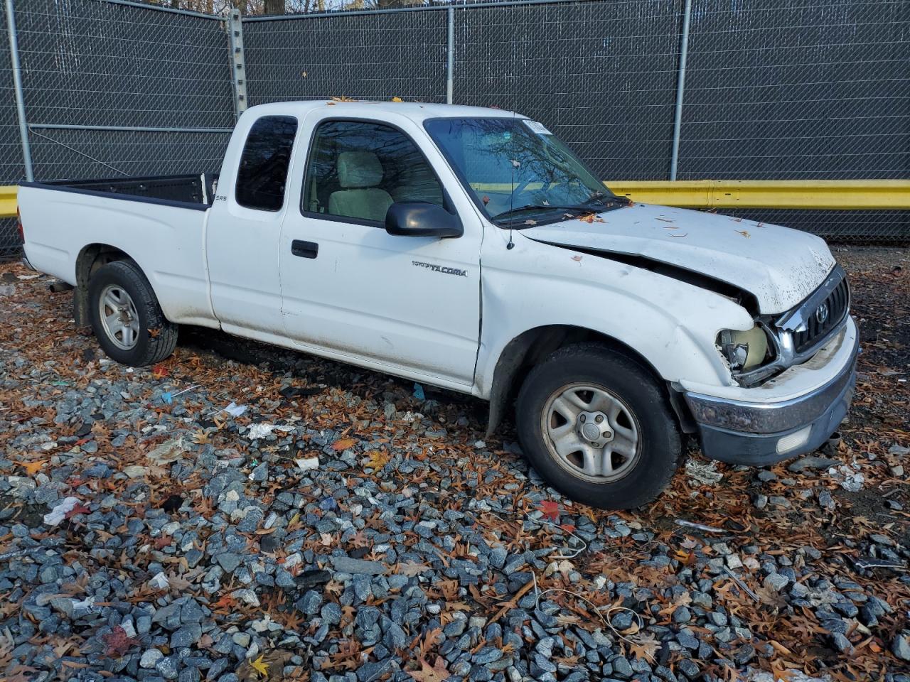 2004 Toyota Tacoma VIN 5TEVL52N04Z321657 Copart auction photo, front end / minor dent/scratches damage thumbnail 4