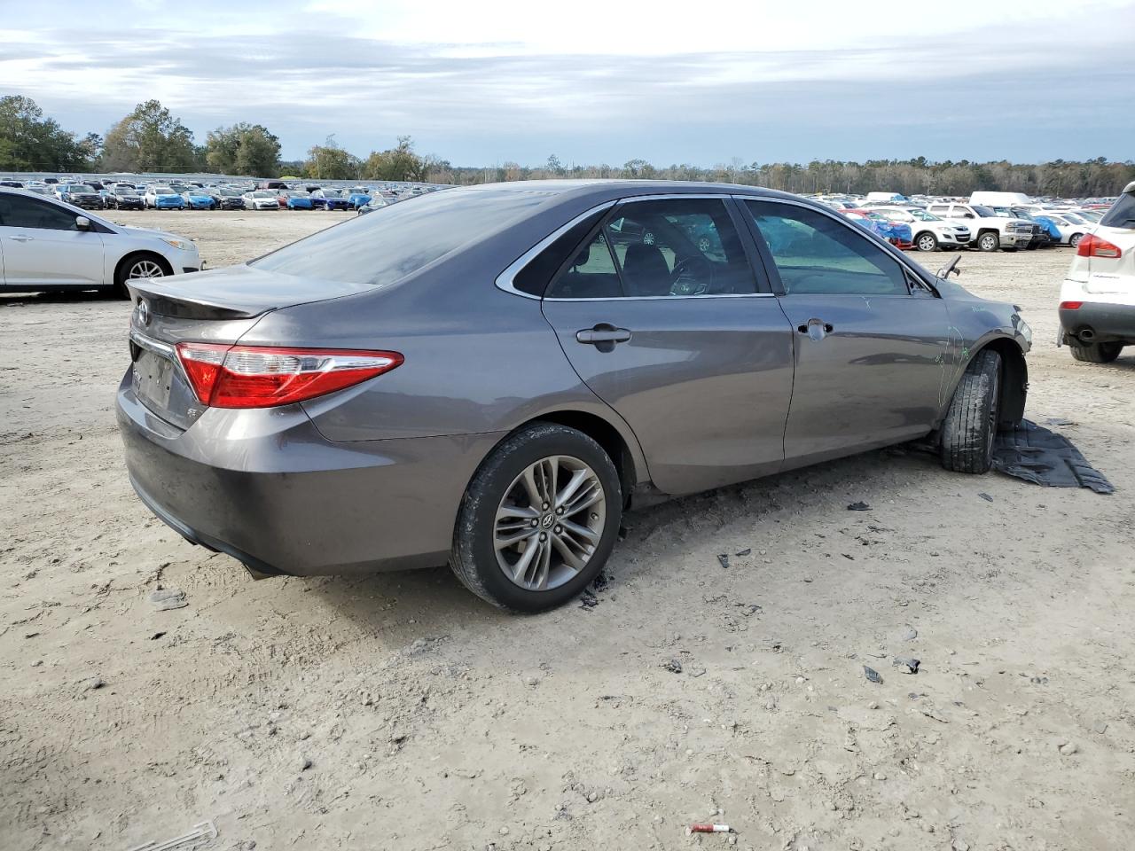 2017 Toyota Camry VIN 4T1BF1FK5HU268516 Copart auction photo, front end damage thumbnail 3