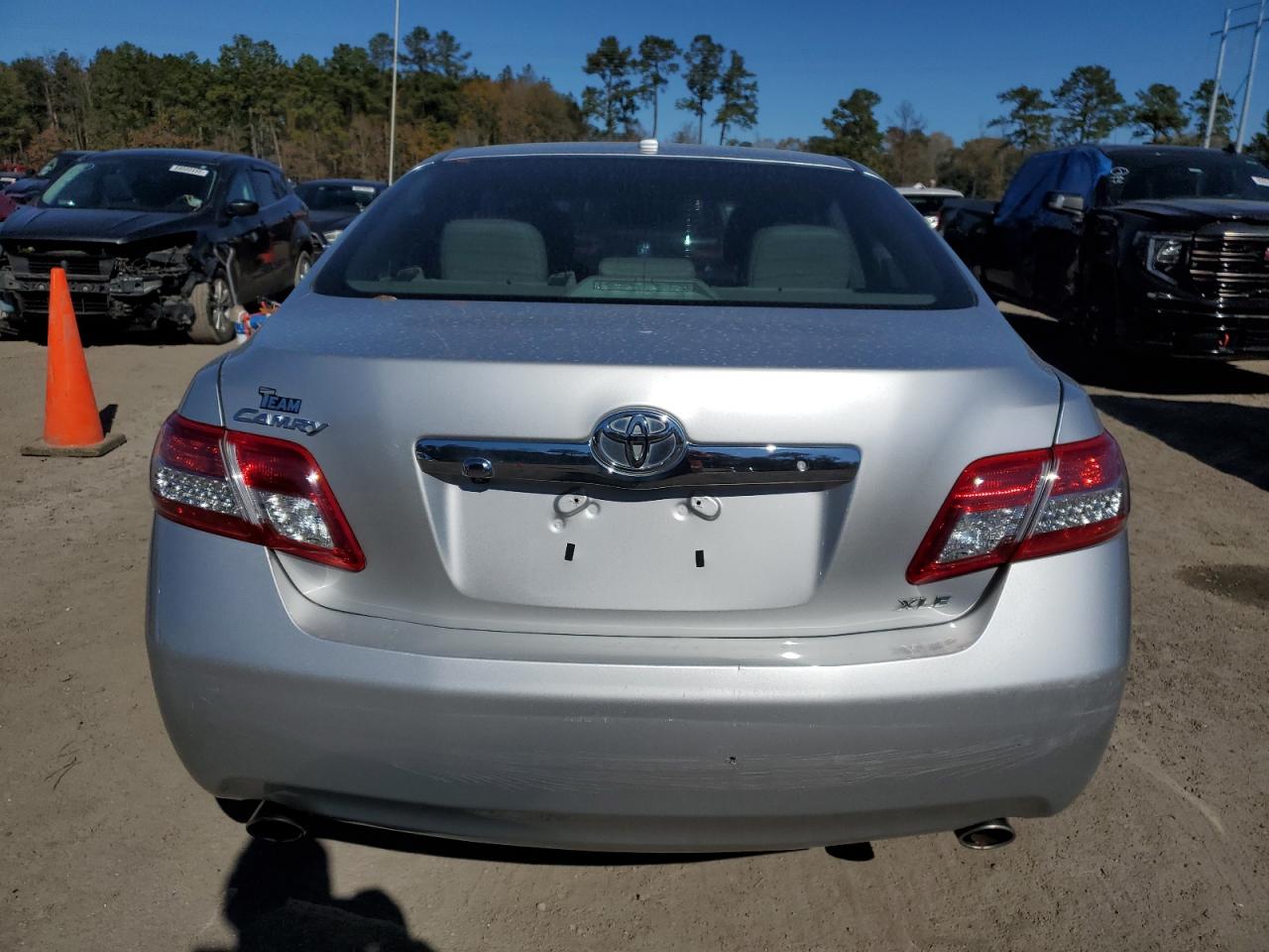 2011 Toyota Camry VIN 4T1BK3EK9BU125746 Copart auction photo, rear end damage thumbnail 6