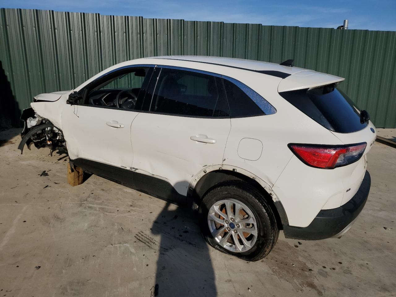 2022 Ford Escape VIN 1FMCU9G65NUA60674 Copart auction photo, undercarriage / side damage thumbnail 2