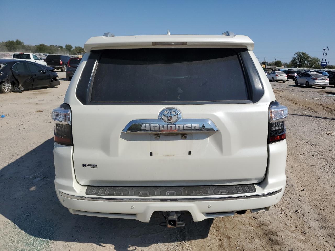 2014 Toyota 4Runner VIN JTEZU5JR2E5076699 Copart auction photo, front end / minor dent/scratches damage thumbnail 6